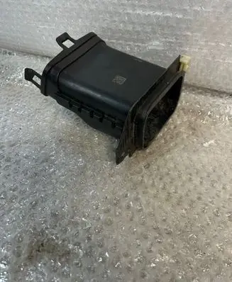 BMW 5 G60 G61 Brake cooling air channel/duct 9883897