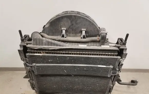 Land Rover Range Rover Sport L320 Radiator set AH329L440AB AH328005BA AH328T000CJ