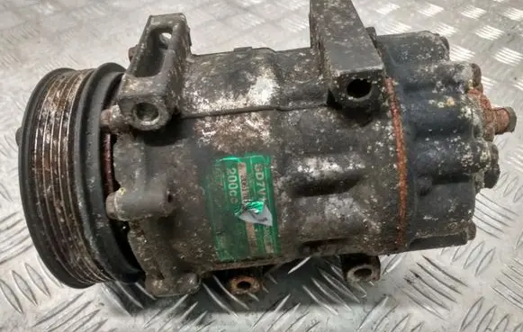 Volvo V50 Air conditioning (A/C) compressor (pump) 2061705424 SD7V16 3M5H19D629HC
