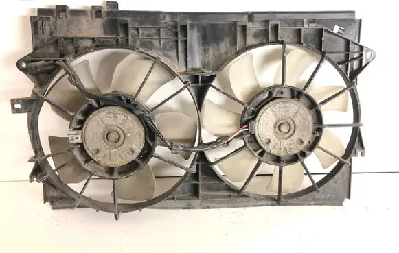 Toyota Corolla Verso E121 Radiator cooling fan shroud