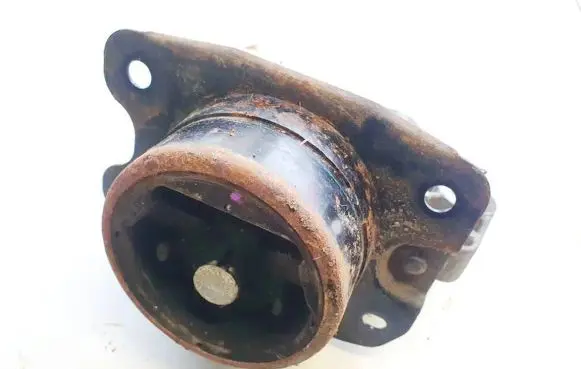 Chevrolet Captiva Engine mount bracket 96626727 96626788