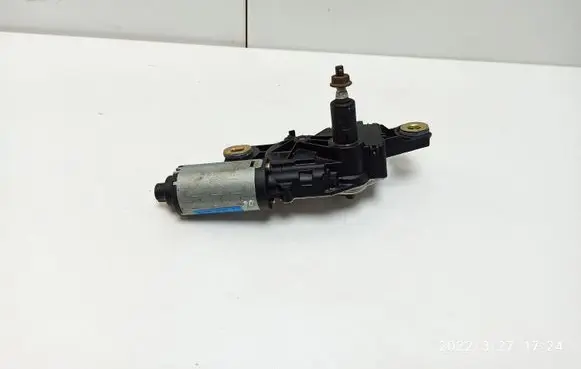 Seat Toledo III (5P) Rear window wiper motor 5P0955711A