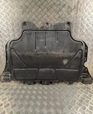 Volkswagen PASSAT B8 Engine splash shield/under tray 3Q0825236D