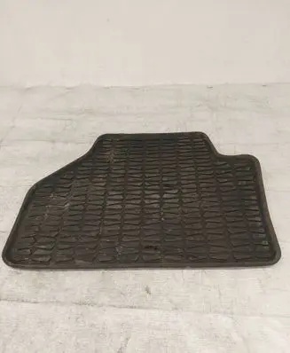 BMW X3 F25 Rear floor mat 51472164764