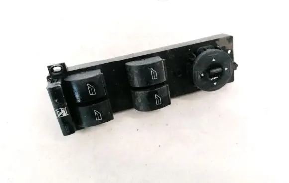 Ford Focus Electric window control switch 3m5t14a132af 03168104