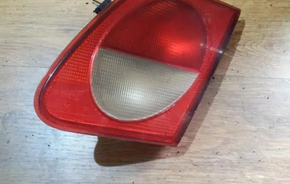 Mercedes-Benz E W210 Tailgate rear/tail lights a2108201064