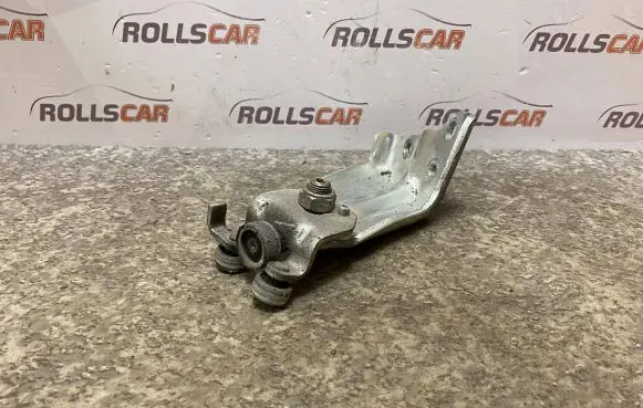Citroen Jumper Sliding door upper roller guide/hinge B935