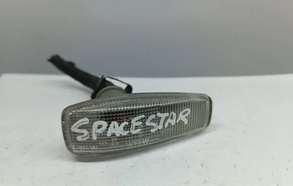 Mitsubishi Space Star Front fender indicator light 01887