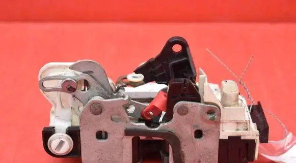 Jeep Compass Rear door lock P04589650AD
