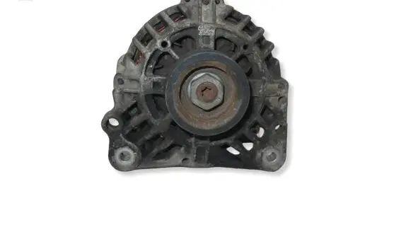 Volkswagen Polo Generator/alternator 03D903025D