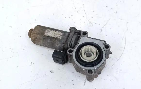 Land Rover Range Rover Sport L320 Gearbox-reducer motor 0130008508 2228991