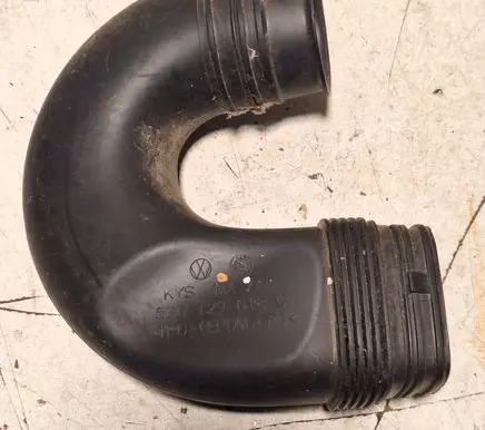 Volkswagen Jetta VI Air intake duct part 5C0129618C