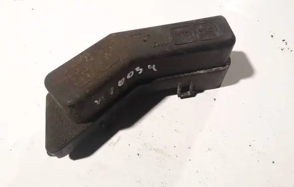 Nissan Note (E11) Fuse box cover 