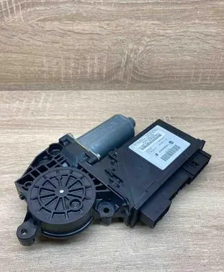 Volkswagen Phaeton Rear door window regulator motor 3D0959704E 05074390