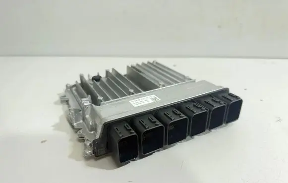 BMW 4 G22 G23 G24 G26 Engine control unit/module 5A4C363 5A4E012