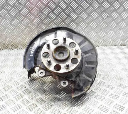 Toyota Camry VIII XV70 Rear wheel hub 4230433050