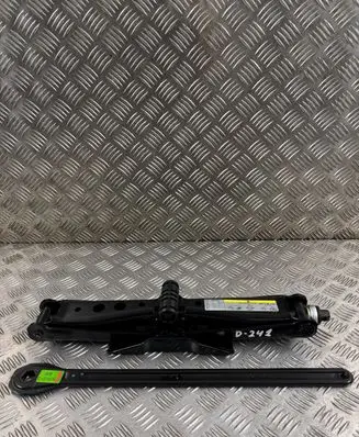 Audi Q7 4M Lift Jack 4M0011031A