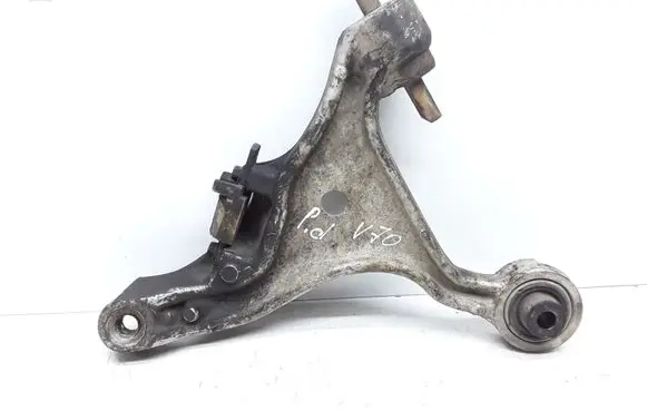 Volvo V70 Front lower control arm/wishbone