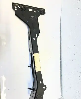 Audi A4 S4 B9 Fender mounting bracket 8W0821136C