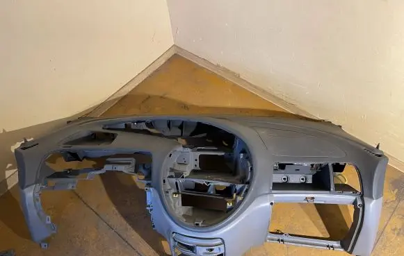 Toyota Previa (XR30, XR40) II Dashboard