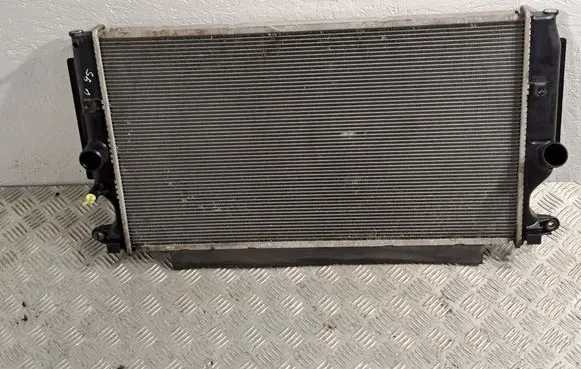 Toyota Verso Coolant radiator 164000R030