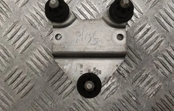 Audi A8 S8 D4 4H ABS pump bracket 4H0614235
