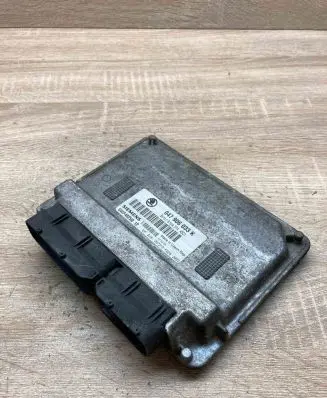 Skoda Fabia Mk1 (6Y) Engine control unit/module ECU 047906033K 5WP4025012