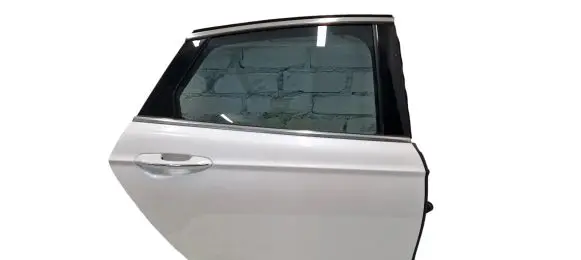 Ford Fusion II Rear door
