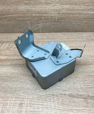 Toyota Prius (XW20) Power steering control unit/module 8965047100 1129000464 USED