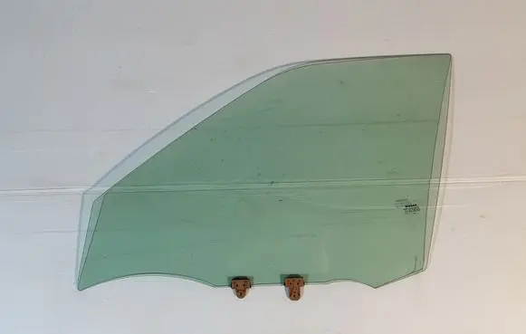 Nissan Juke II F16 Front door window glass four-door 43R000929 DOT39 M34