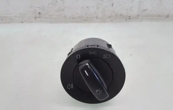 Volkswagen Golf V Light switch 1K0941431AH