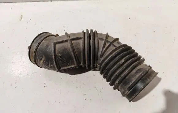 Volvo V70 Air intake hose/pipe 08649258 14313