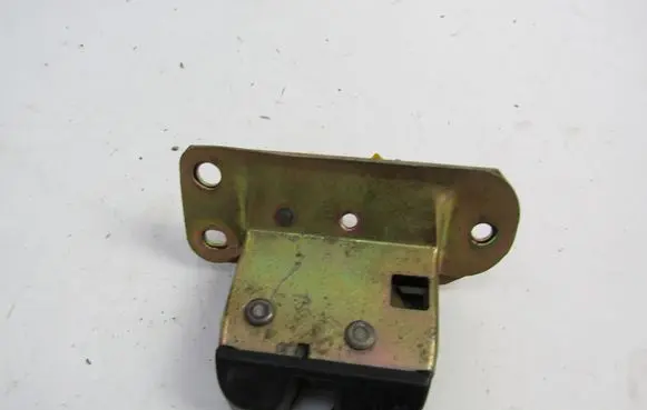 Volvo S40, V40 Tailgate/trunk/boot lock/catch/latch 