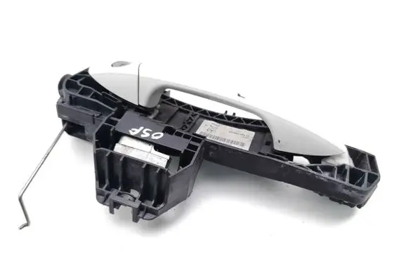 Mercedes-Benz A W176 Front door exterior handle A2047602000 01150180002