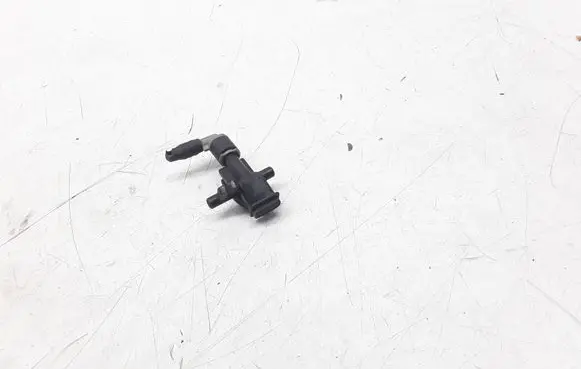 Windshield washer spray nozzle
