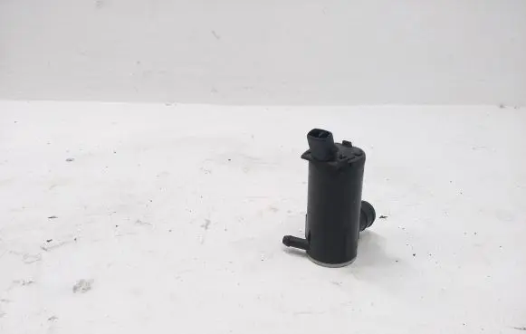 KIA Sportage Windscreen/windshield washer pump 985102S100