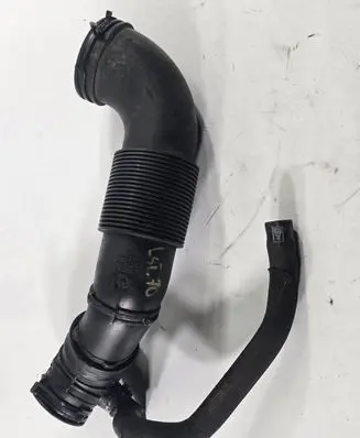 Audi Q7 4L Air intake hose/pipe 7L6129627A