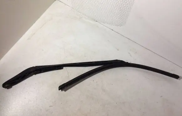 Audi A8 S8 D3 4E Front wiper blade arm 4E1955407C