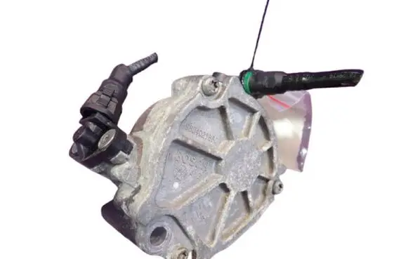 Peugeot 301 Vacuum pump 9804021880