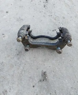 Toyota Verso Front Brake Caliper Pad/Carrier 