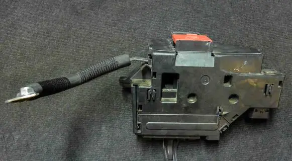 Mercedes-Benz C W205 Fuse box set A2055402250