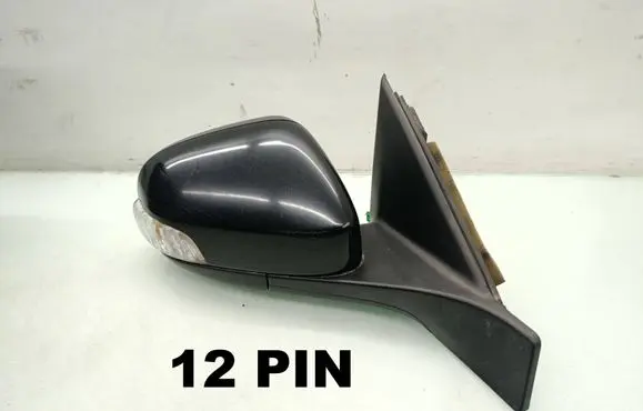 Volvo V70 Front door electric wing mirror 
