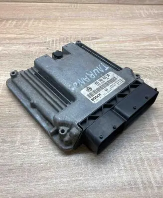 Volkswagen Touran I Engine control unit/module ECU 03G906016DR 0281011844