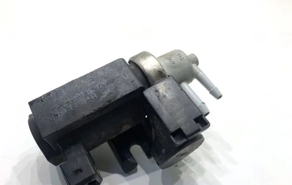 Hyundai Santa Fe Fuel pressure regulator 
