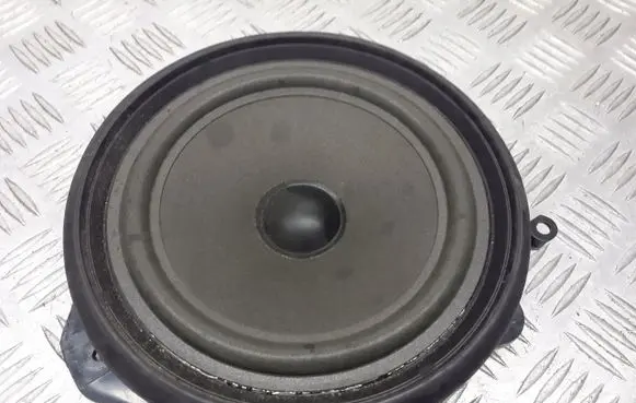 Audi A4 S4 B6 8E 8H Subwoofer speaker 8E0035411