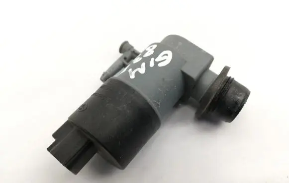 Toyota Yaris Windscreen/windshield washer pump 853300D121