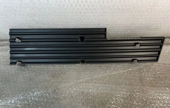 Citroen Berlingo Front bumper lower grill 9810966477