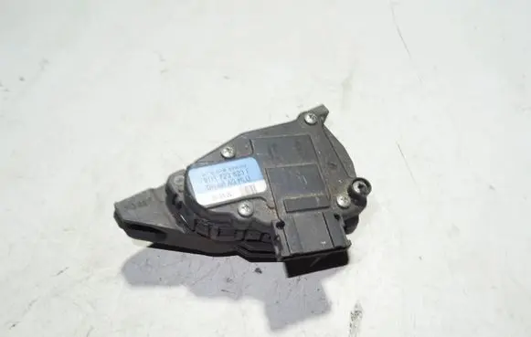 Audi A6 S6 C5 4B Accelerator throttle pedal 8D1723523F 6PV00837602