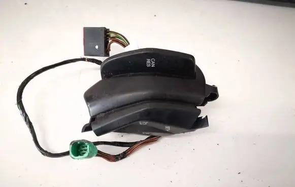 Ford Focus Steering wheel buttons/switches am5t9e740ab am5t-9e740-ab