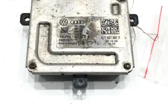 Volkswagen PASSAT B8 Voltage converter/converter module 4G0907697F